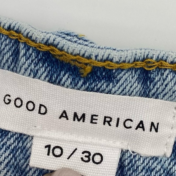 Good American Classic Cut off Shorts size 10 - Picture 4 of 11